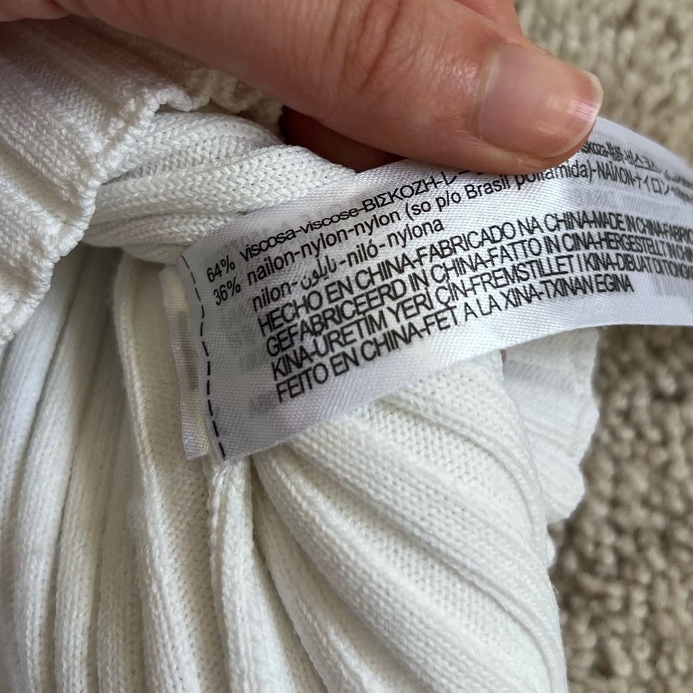 Zara White Ribbed Cardigan 🤍 - Picture 5 of 5